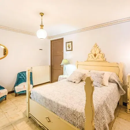 Inmobooking Family House Holidays *